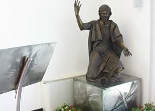 Sculture funebri per cimitero e funerali
